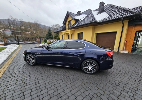 Maserati Ghibli cena 155000 przebieg: 47500, rok produkcji 2018 z Kraków małe 232